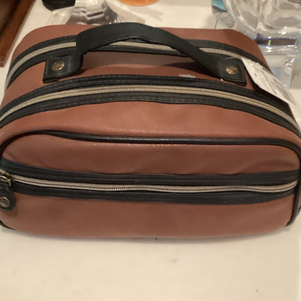 Elegant Brown and Black Men's Toiletry Bag
